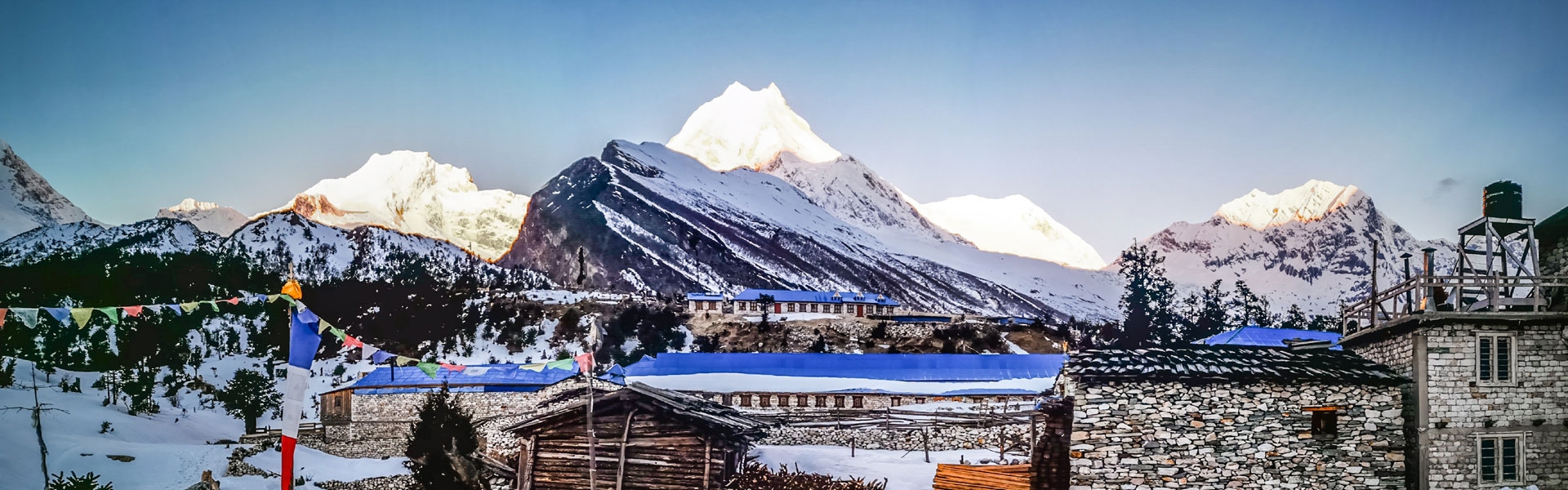 manaslu circuit trekking