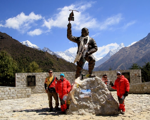 Everest Trekking