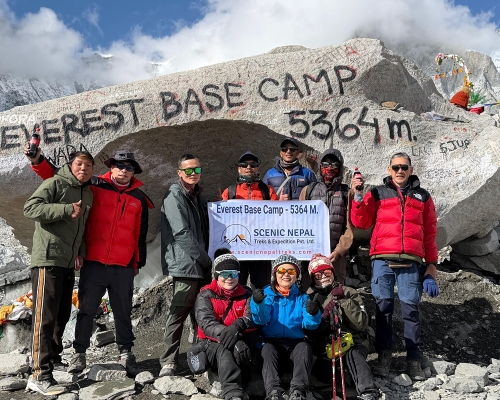 Scenic Nepal Treks Everest Base Camp Group